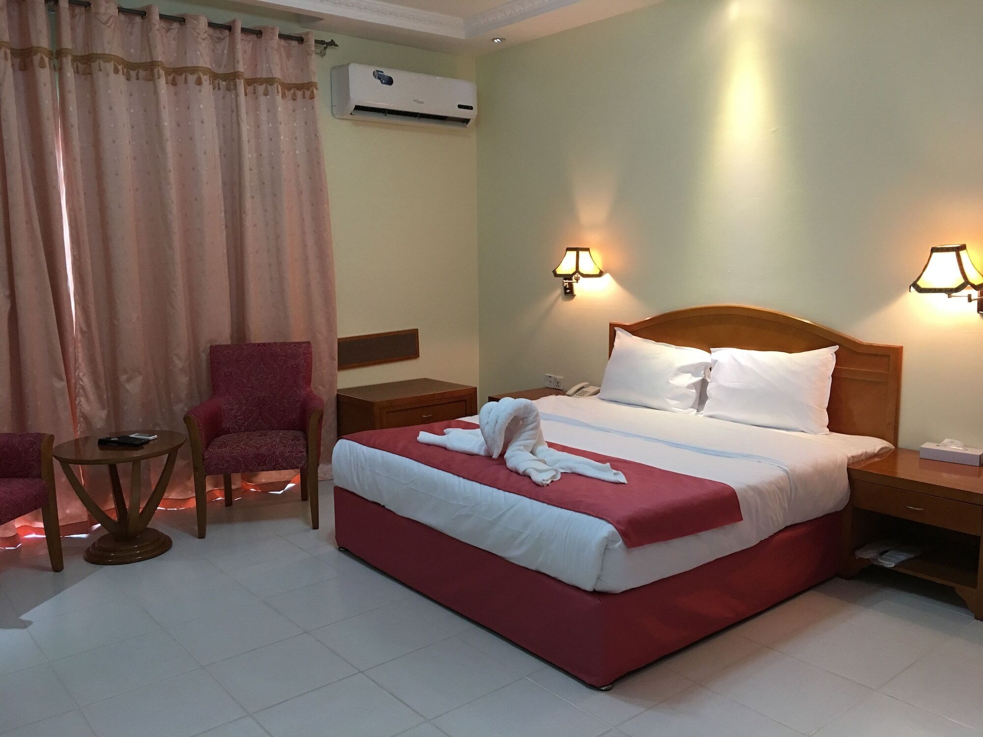 Oyo 366 Waves Hotel Adżman Zewnętrze zdjęcie