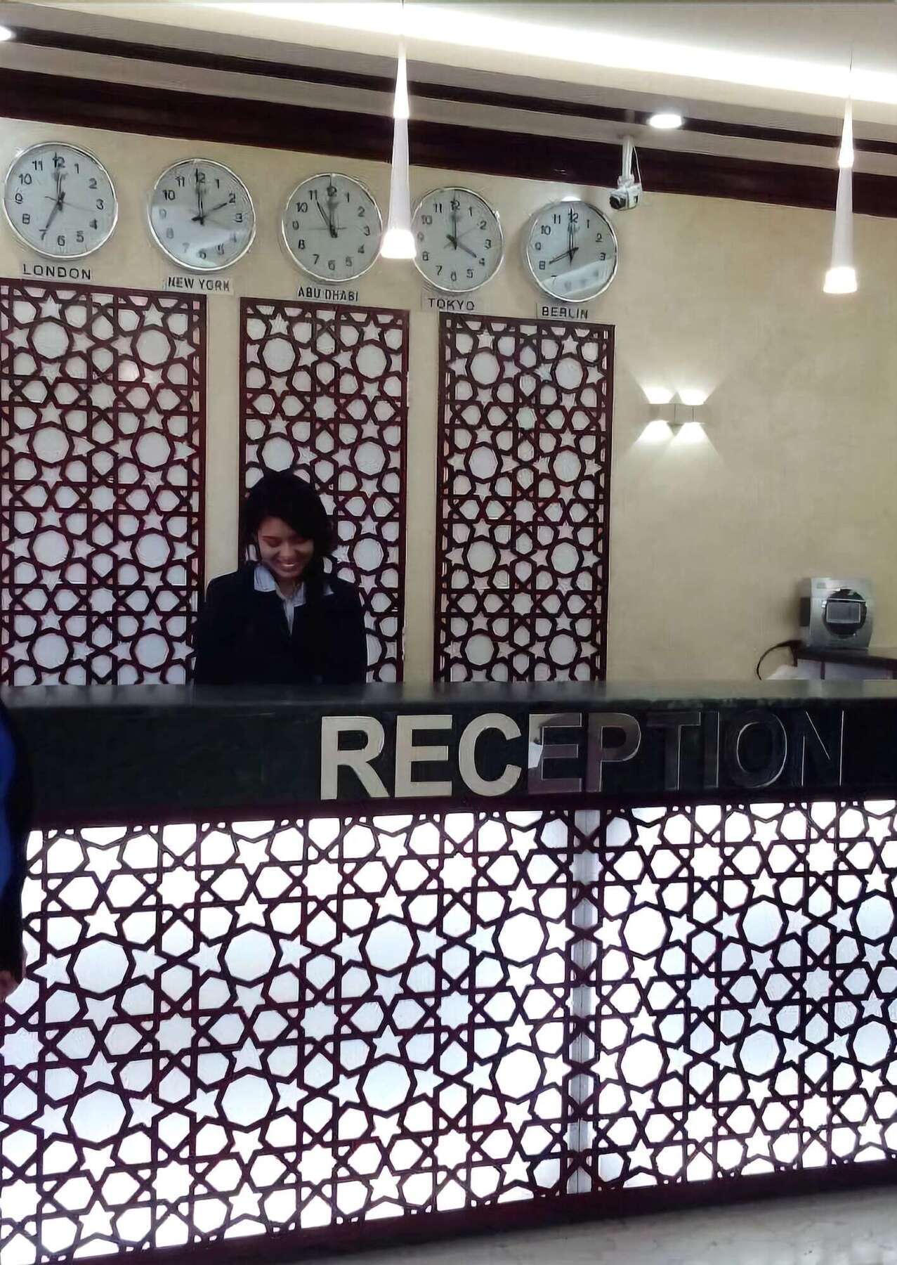 Oyo 366 Waves Hotel Adżman Zewnętrze zdjęcie