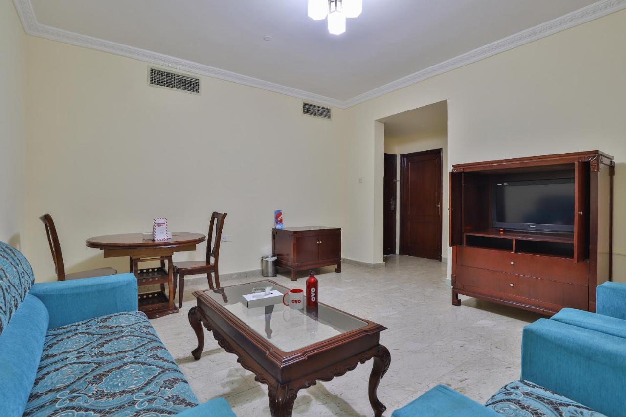 Oyo 366 Waves Hotel Adżman Zewnętrze zdjęcie
