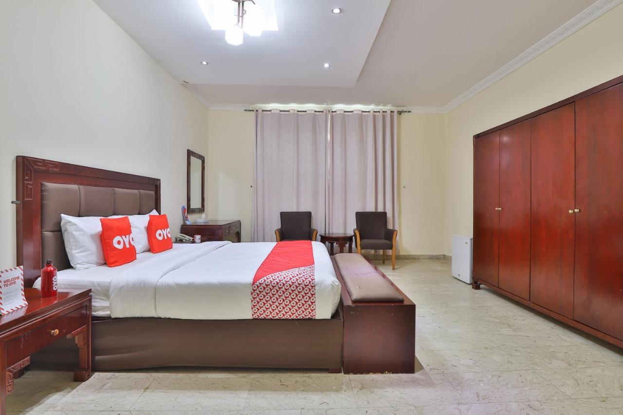 Oyo 366 Waves Hotel Adżman Zewnętrze zdjęcie