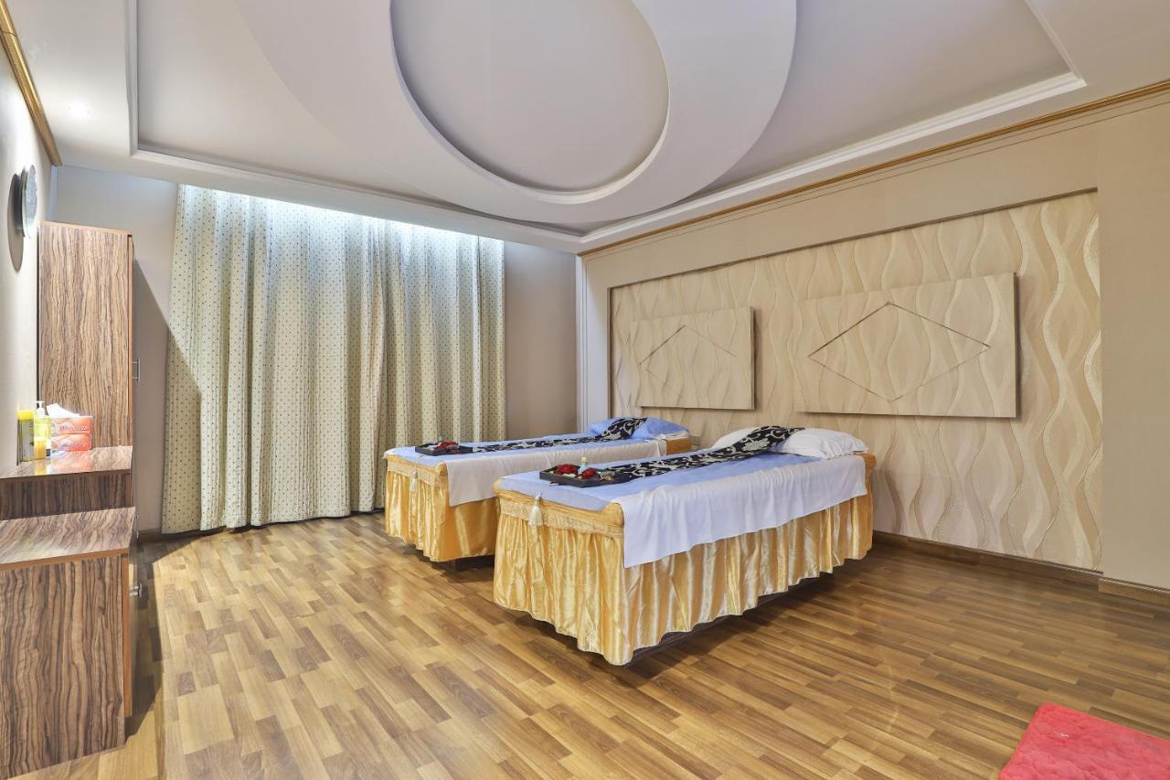 Oyo 366 Waves Hotel Adżman Zewnętrze zdjęcie
