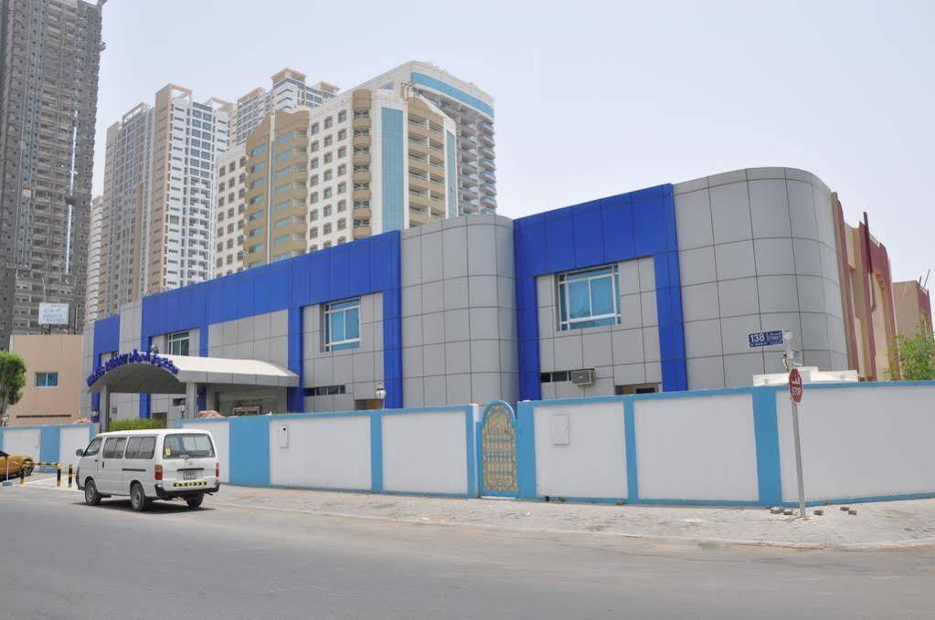 Oyo 366 Waves Hotel Adżman Zewnętrze zdjęcie